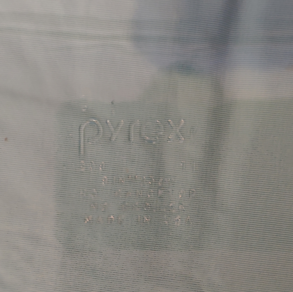 Pyrex Glass Pie Plate - Picture 2 of 2